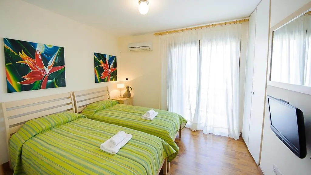 פרוטאראס Rent Private Villa 010